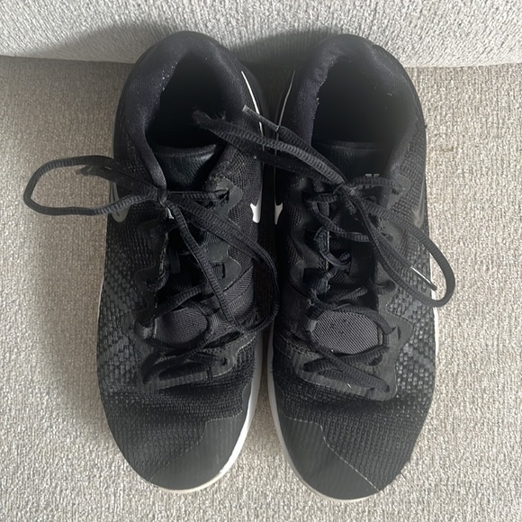 Nike Kyrie Low Men’s Shoes. Size 6. Good condition. - Picture 7 of 8